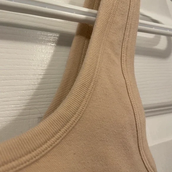 Alo Beige Sports Bra Chosen - Picture 2 of 6